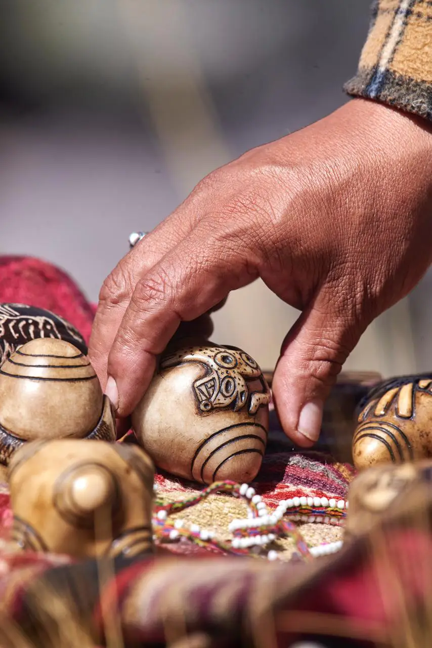 Shamanic handicrafts and Amazonian artisan work